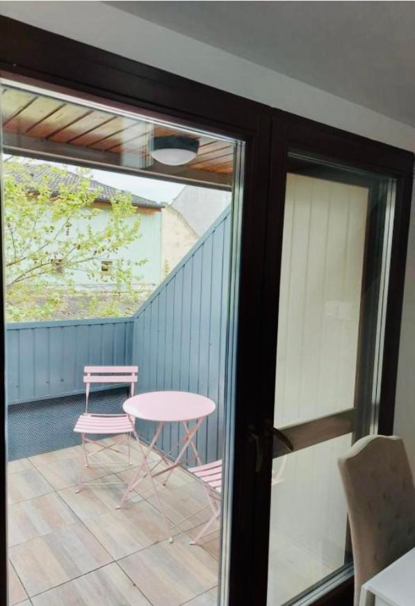 Jokai Apartman Komarno Luaran gambar
